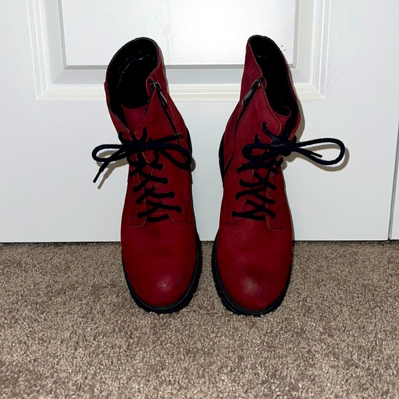 Italian combat boots red leather size 39 or us size 8 - Picture 1 of 6